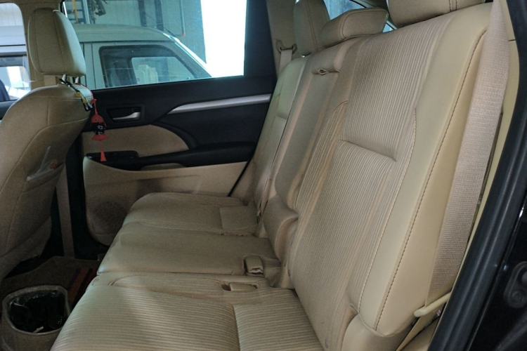 Used Toyota Highlander 2018 2.0T Four-Wheel Drive Elite Edition 7 Seats China VI Standard Left Rear Seat