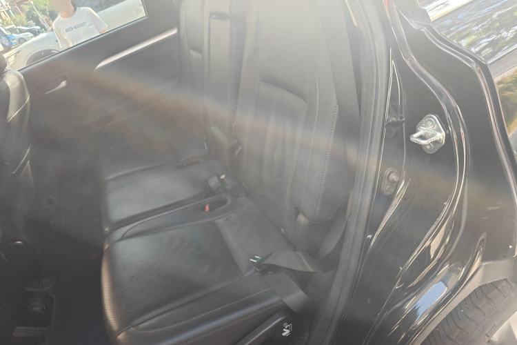 Used Toyota Highlander 2018 2.0T Four-Wheel Drive Luxury Version 7 Seats China VI Standard Left Rear Seat