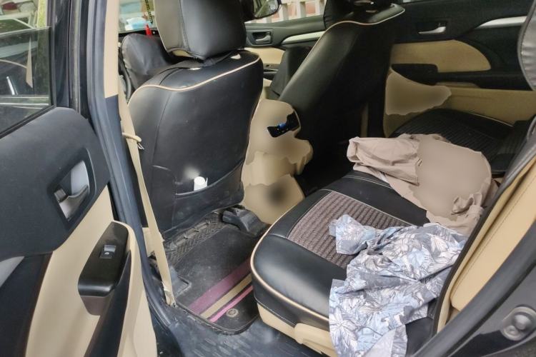 Used Toyota Highlander 2018 2.0T Two-Wheel Drive Elite Version 5 Seats China VI Standard Left Rear Seat