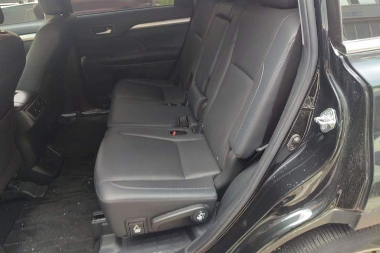 Used Toyota Highlander 2018 2.0T Four-Wheel Drive Prestige Version 7 Seats China VI Standard Left Rear Seat