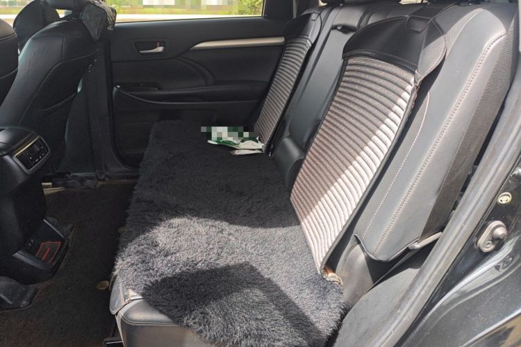 Used Toyota Highlander 2018 2.0T Four-Wheel Drive Luxury Version 7 Seats China VI Standard Left Rear Seat