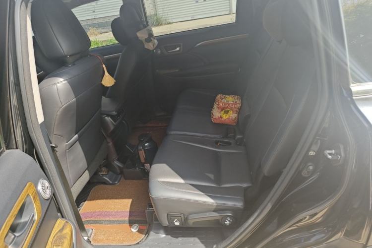 Used Toyota Highlander 2018 2.0T Four-Wheel Drive Prestige Version 7 Seats China VI Standard Left Rear Seat