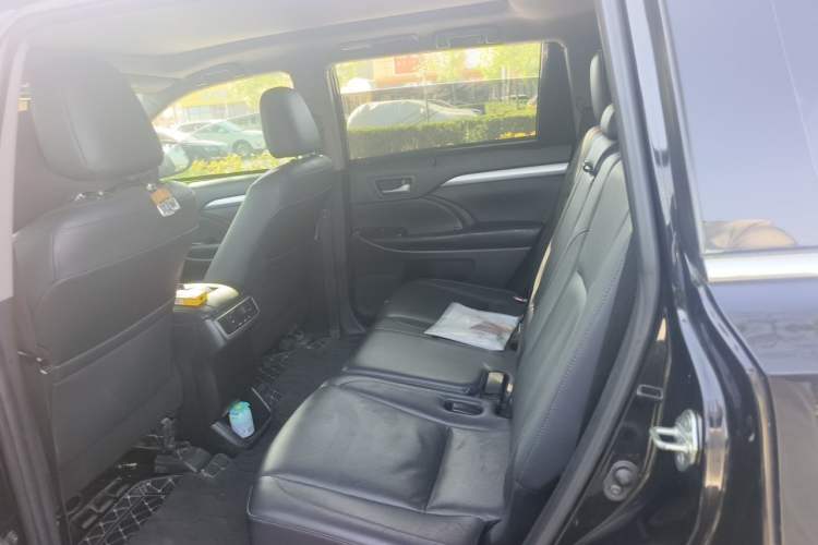 Used Toyota Highlander 2018 2.0T Four-Wheel Drive Prestige Version 7 Seats China VI Standard Left Rear Seat