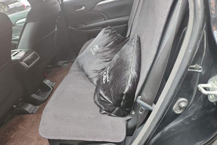 Used Toyota Highlander 2018 2.0T Four-Wheel Drive Prestige Version 7 Seats China VI Standard Left Rear Seat
