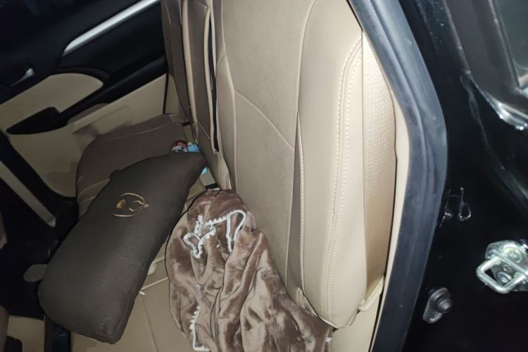 Used Toyota Highlander 2018 2.0T Four-Wheel Drive Luxury Version 7 Seats China VI Standard Left Rear Seat