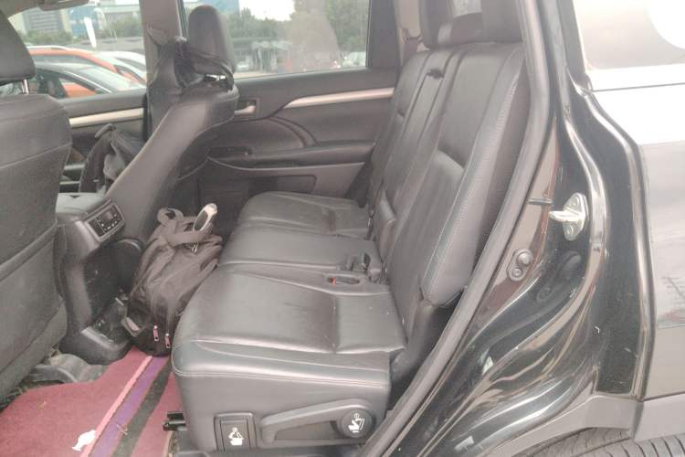 Used Toyota Highlander 2018 2.0T Four-Wheel Drive Prestige Version 7 Seats China VI Standard Left Rear Seat
