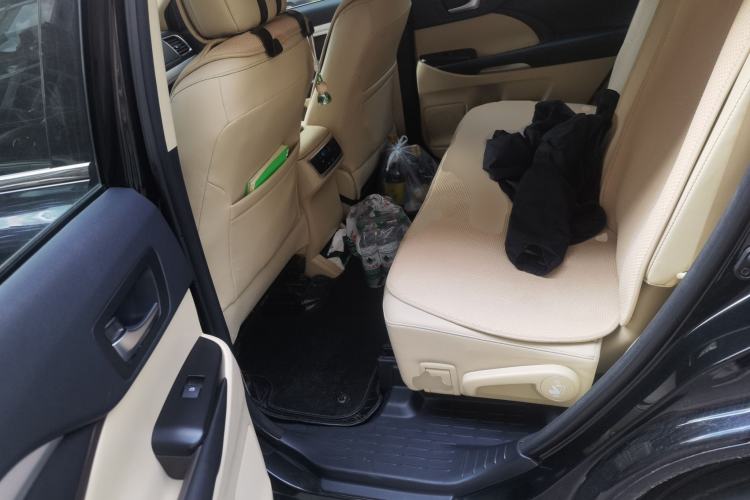 Used Toyota Highlander 2018 2.0T Four-Wheel Drive Elite Edition 7 Seats China V Standard Left Rear Seat