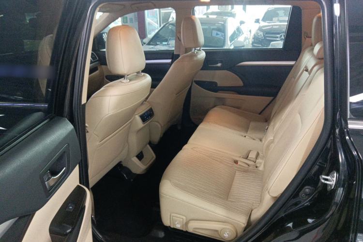 Used Toyota Highlander 2018 2.0T Four-Wheel Drive Elite Edition 7 Seats China VI Standard Left Rear Seat