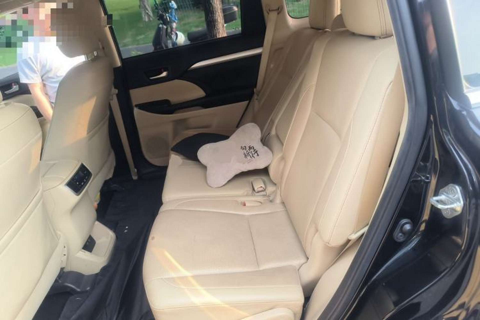 Used Toyota Highlander 2018 2.0T Four-Wheel Drive Luxury Version 7 Seats China VI Standard Left Rear Seat