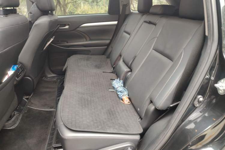 Used Toyota Highlander 2018 2.0T Four-Wheel Drive Prestige Version 7 Seats China VI Standard Left Rear Seat