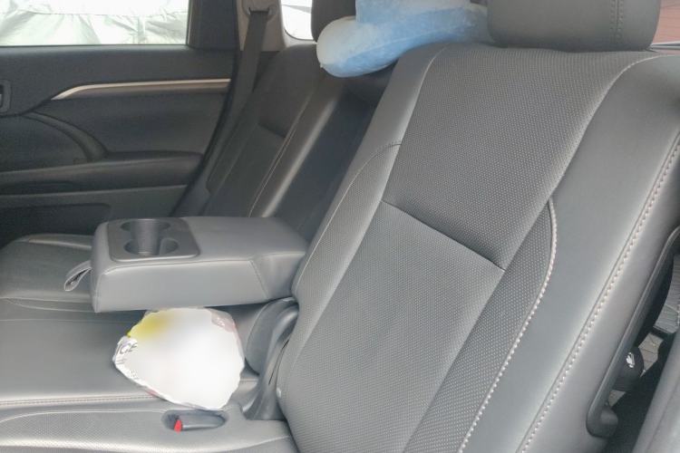 Used Toyota Highlander 2018 2.0T Four-Wheel Drive Supreme Edition 7-Seater China VI Left Rear Seat