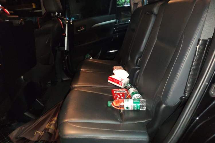 Used Toyota Highlander 2018 2.0T Four-Wheel Drive Luxury Version 7 Seats China VI Standard Left Rear Seat
