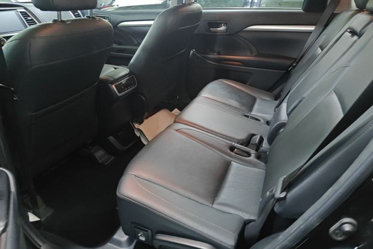 Used Toyota Highlander 2018 2.0T Four-Wheel Drive Prestige Version 7 Seats China VI Standard Left Rear Seat