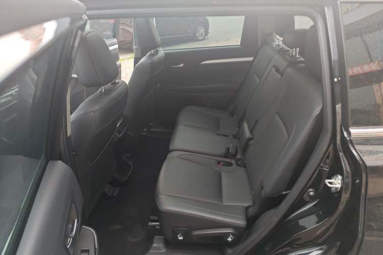 Used Toyota Highlander 2018 2.0T Four-Wheel Drive Luxury Version 7 Seats China VI Standard Left Rear Seat