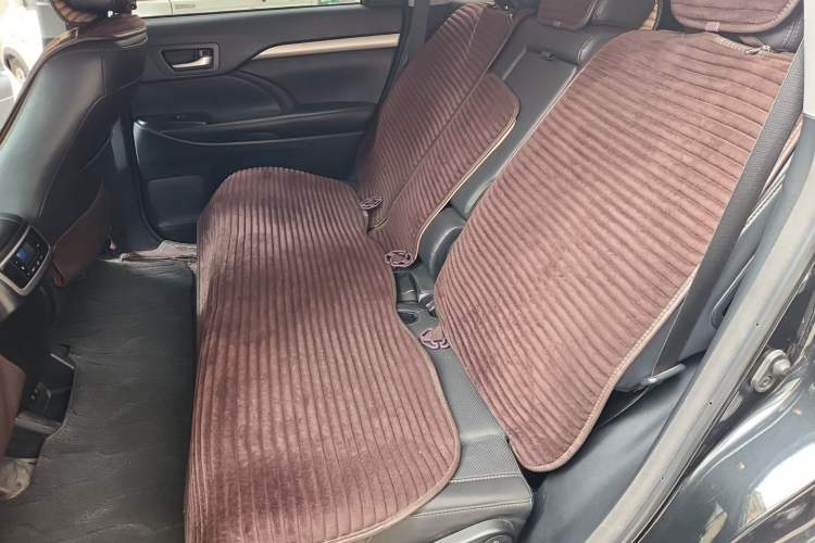 Used Toyota Highlander 2018 2.0T Four-Wheel Drive Prestige Version 7 Seats China V Emission Standard Left Rear Seat