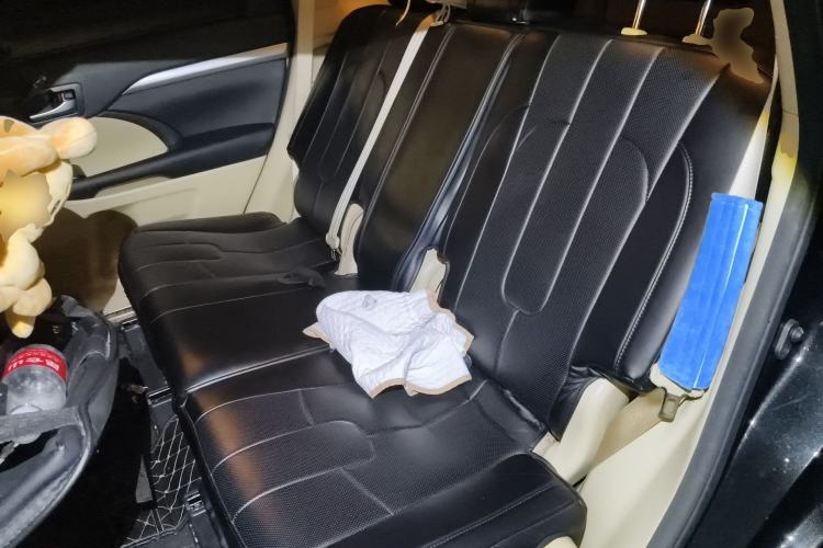 Used Toyota Highlander 2018 2.0T Two-Wheel Drive Elite Edition 7 Seats China VI Standard Left Rear Seat