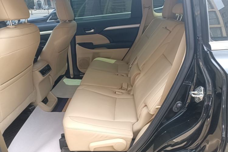 Used Toyota Highlander 2018 2.0T Two-Wheel Drive Elite Version 5 Seats China VI Standard Left Rear Seat