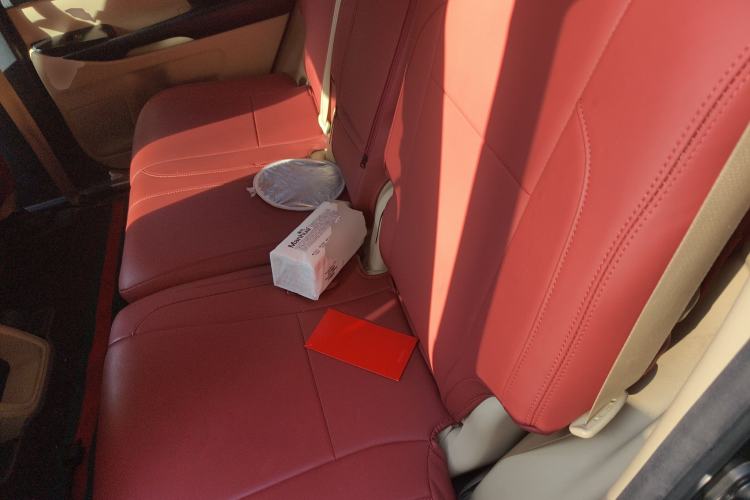 Used Toyota Highlander 2018 2.0T Four-Wheel Drive Elite Edition 7 Seats China V Standard Left Rear Seat