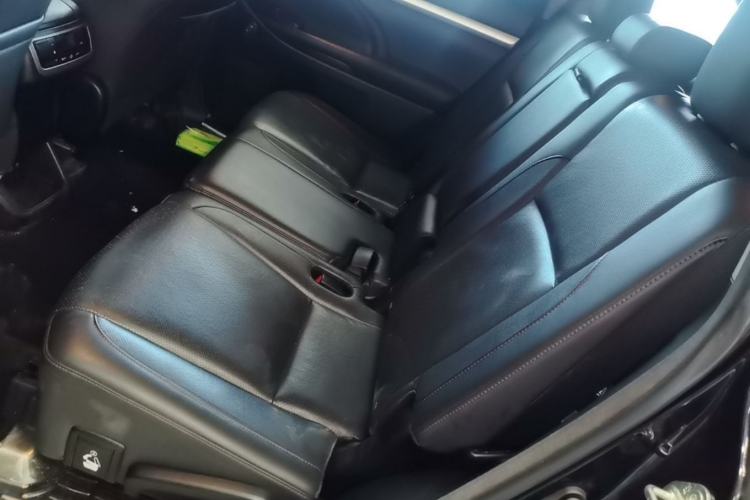 Used Toyota Highlander 2018 2.0T Four-Wheel Drive Luxury Edition 7 Seats China V Emission Standard Left Rear Seat