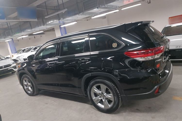 Used Toyota Highlander 2018 2.0T Four-Wheel Drive Luxury Version 7 Seats China VI Standard Left Side