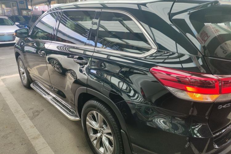 Used Toyota Highlander 2018 2.0T Four-Wheel Drive Elite Edition 7 Seats China VI Standard Left Side