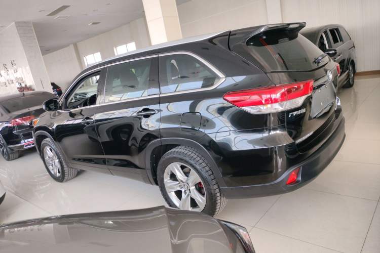 Used Toyota Highlander 2018 2.0T Four-Wheel Drive Prestige Version 7 Seats China VI Standard Left Side