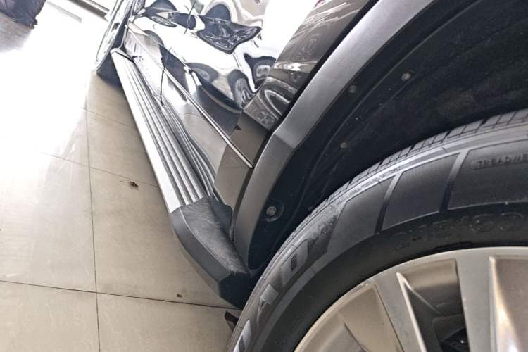Used Toyota Highlander 2018 2.0T Two-Wheel Drive Elite Version 5 Seats China VI Standard Left Side Sill