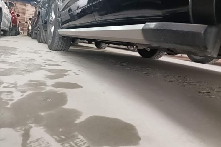 Used Toyota Highlander 2018 2.0T Four-Wheel Drive Prestige Version 7 Seats China V Emission Standard Left Side Sill