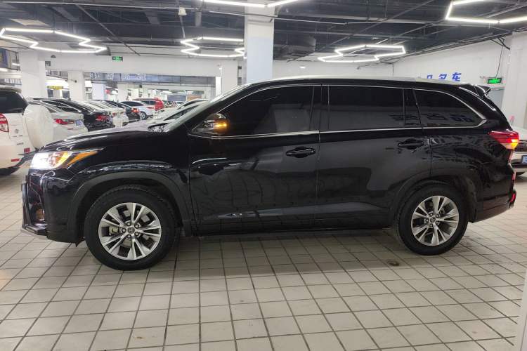 Used Toyota Highlander 2018 2.0T Four-Wheel Drive Elite Edition 7 Seats China VI Standard Left Side