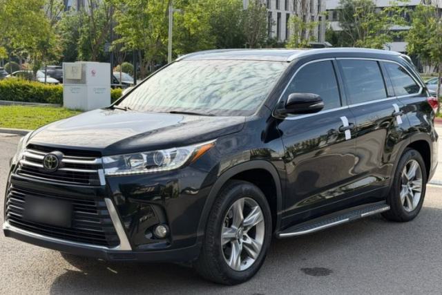 Toyota Highlander 2018 2.0T Four-Wheel Drive Prestige Version 7 Seats China VI Standard usado