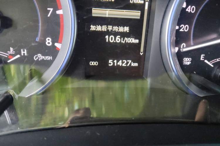 Used Toyota Highlander 2018 2.0T Four-Wheel Drive Luxury Version 7 Seats China VI Standard Odometer Close Up