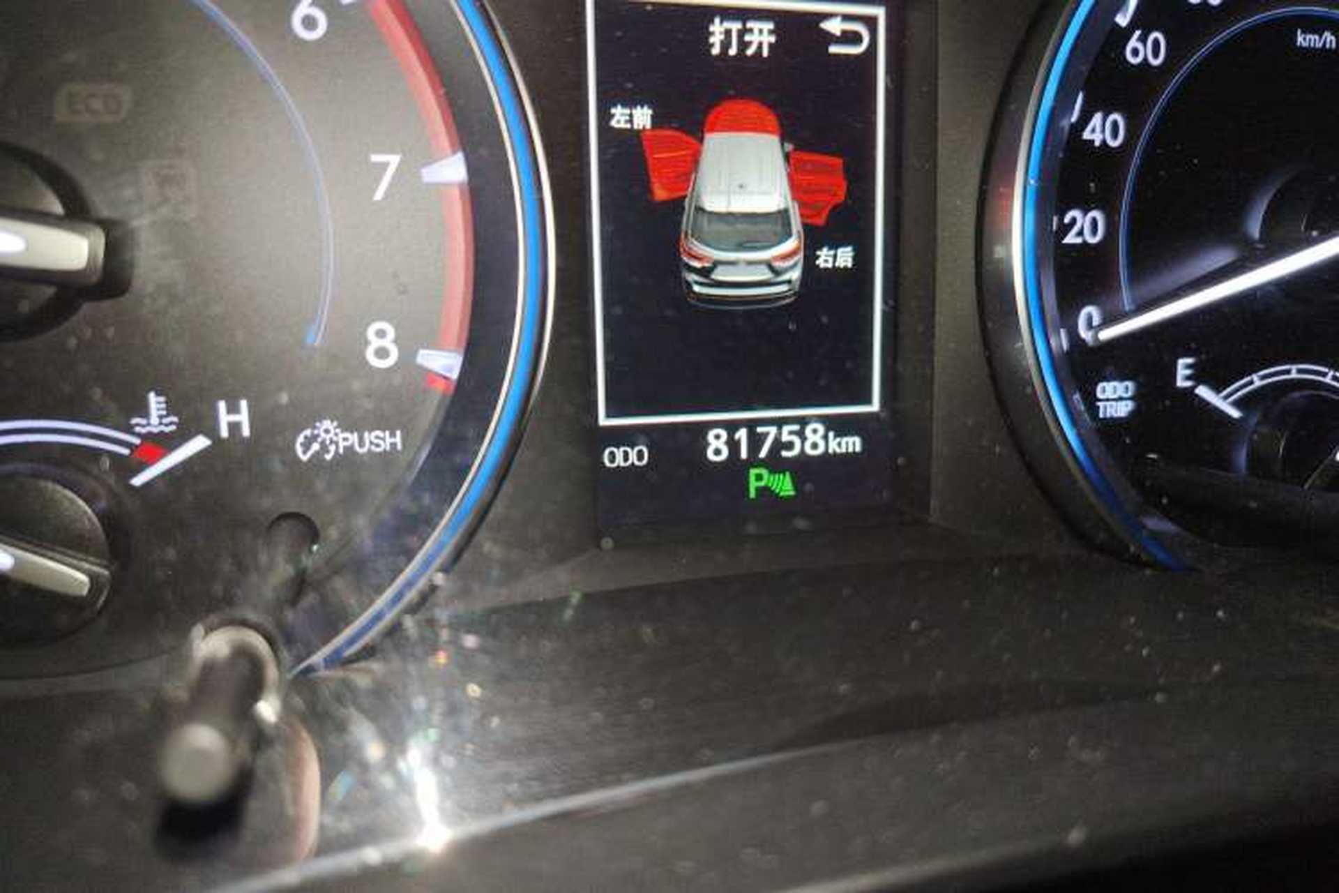 Used Toyota Highlander 2018 2.0T Four-Wheel Drive Luxury Version 7 Seats China VI Standard Odometer Close Up