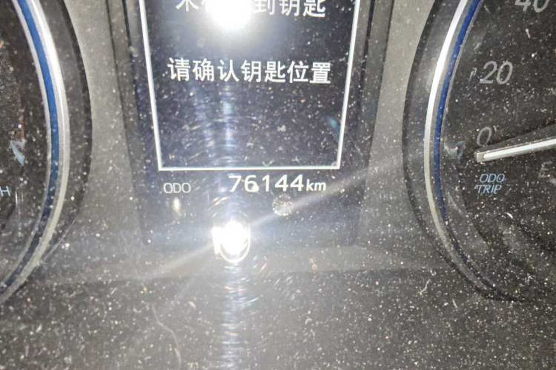 Used Toyota Highlander 2018 2.0T Four-Wheel Drive Prestige Version 7 Seats China V Emission Standard Odometer Close Up
