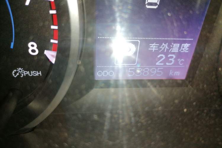 Used Toyota Highlander 2018 2.0T Two-Wheel Drive Elite Version 5 Seats China VI Standard Odometer Close Up