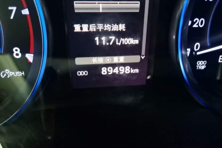 Used Toyota Highlander 2018 2.0T Four-Wheel Drive Prestige Version 7 Seats China VI Standard Odometer Close Up
