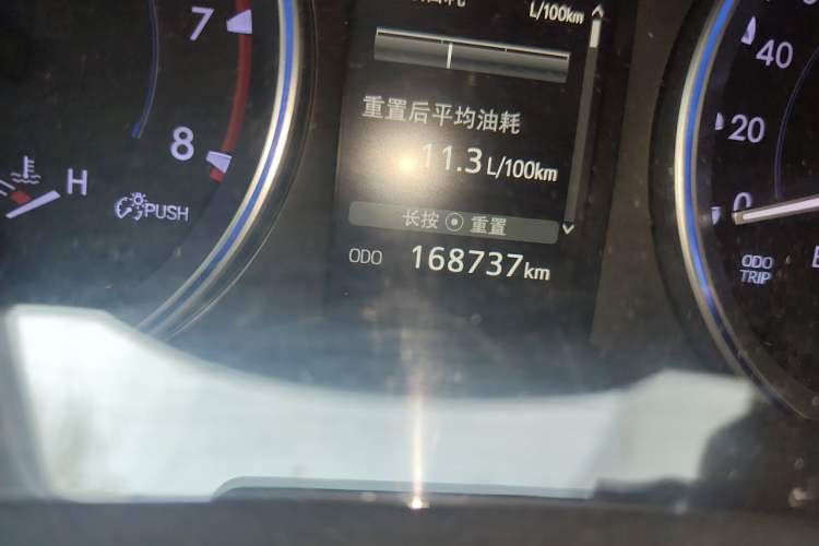 Used Toyota Highlander 2018 2.0T Four-Wheel Drive Luxury Version 7 Seats China VI Standard Odometer Close Up