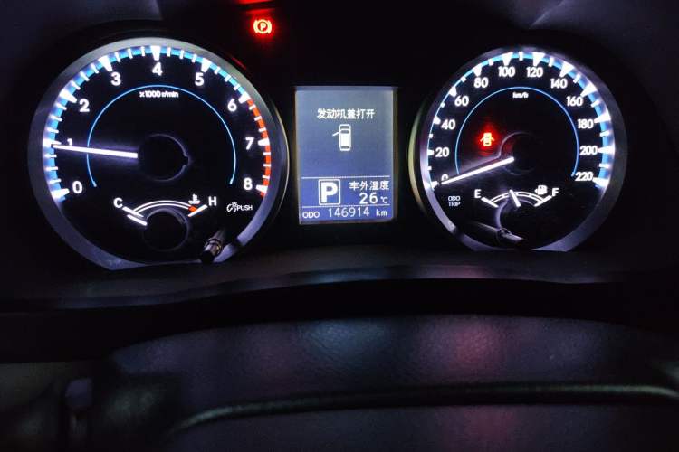 Used Toyota Highlander 2018 2.0T Four-Wheel Drive Elite Edition 7 Seats China V Standard Odometer Close Up