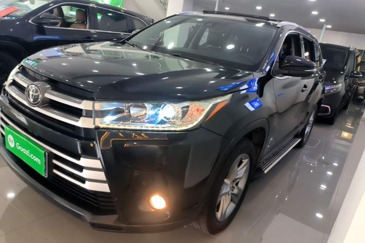 Used Toyota Highlander 2018 2.0T Four-Wheel Drive Luxury Edition 7 Seats China V Emission Standard Guazi used car, China used car export, Used car for sale, Used cars, Cheapest cars for sale