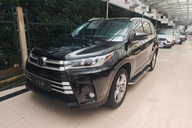 Used Toyota Highlander 2018 2.0T Four-Wheel Drive Luxury Edition 7 Seats China V Emission Standard