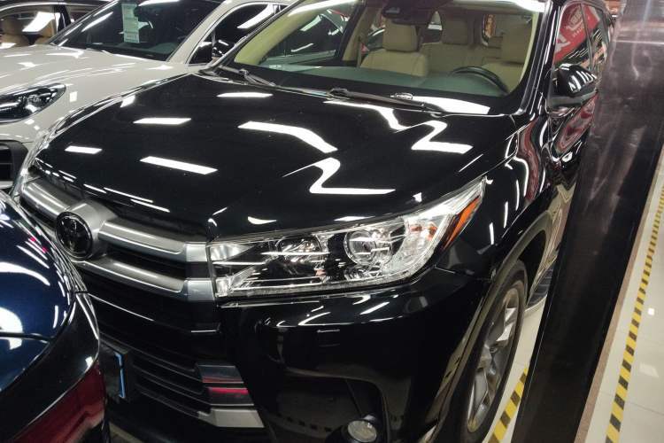 Used Toyota Highlander 2018 2.0T Four-Wheel Drive Ultimate Edition 7-Seater Emission Standard China V Guazi used car, China used car export, Used car for sale, Used cars, Cheapest cars for sale