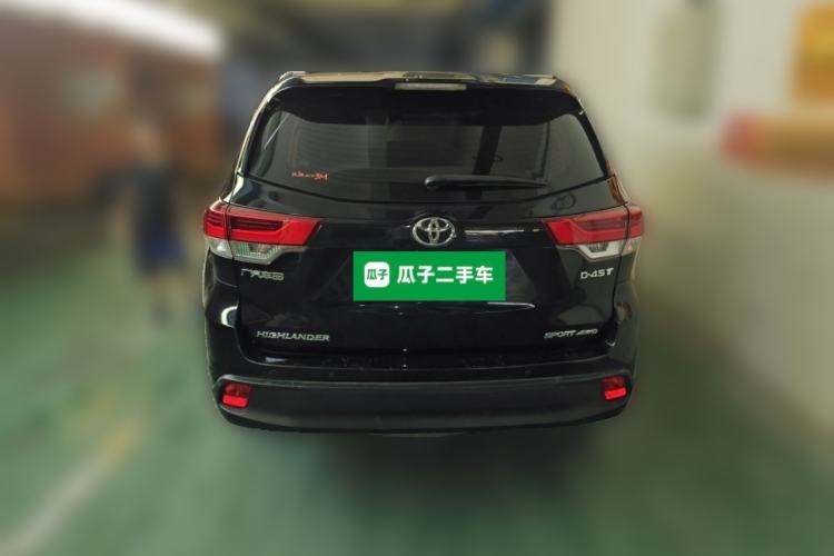 Used Toyota Highlander 2018 2.0T Four-Wheel Drive Luxury Version 7 Seats China VI Standard Rear