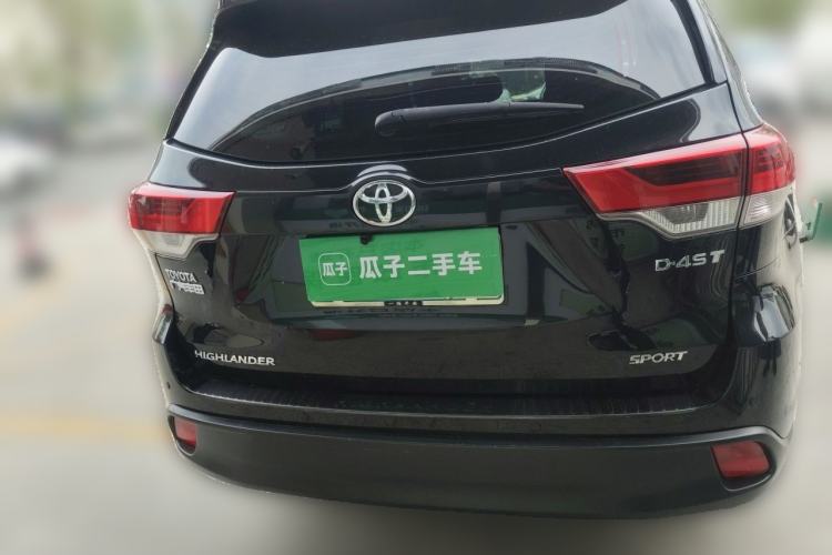 Used Toyota Highlander 2018 2.0T Two-Wheel Drive Elite Version 5 Seats China VI Standard Rear