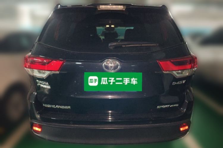 Used Toyota Highlander 2018 2.0T Four-Wheel Drive Luxury Version 7 Seats China VI Standard Rear