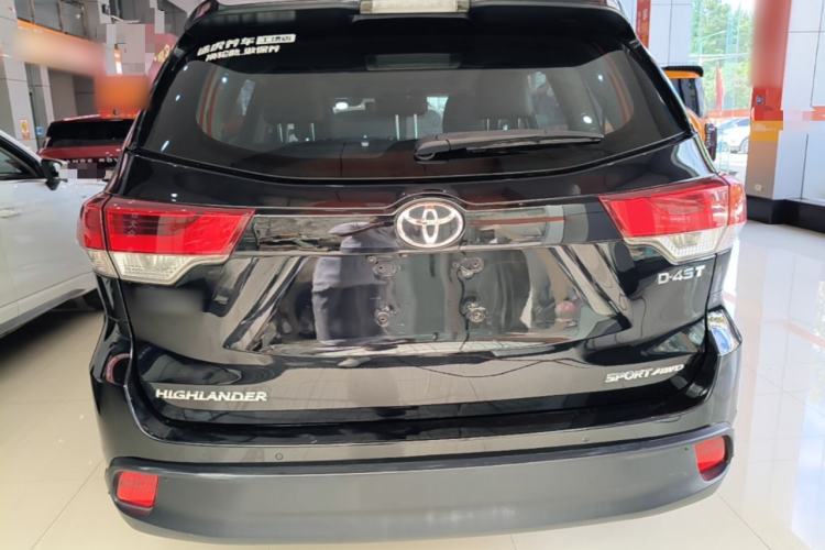 Used Toyota Highlander 2018 2.0T Four-Wheel Drive Luxury Edition 7 Seats China V Emission Standard Rear