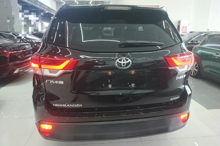 Used Toyota Highlander 2018 2.0T Two-Wheel Drive Luxury Edition 7 Seats China VI Standard Rear