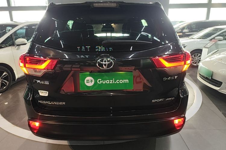 Used Toyota Highlander 2018 2.0T Four-Wheel Drive Luxury Version 7 Seats China VI Standard Rear