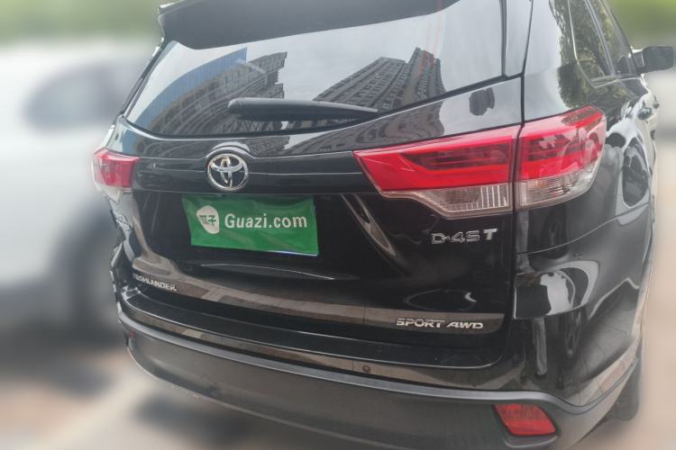 Used Toyota Highlander 2018 2.0T Four-Wheel Drive Luxury Edition 7 Seats China V Emission Standard Rear
