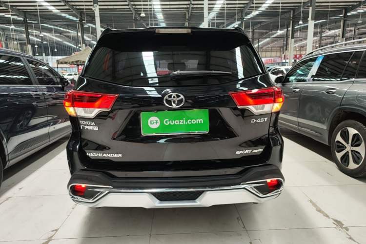 Used Toyota Highlander 2018 2.0T Four-Wheel Drive Luxury Edition 7 Seats China V Emission Standard Rear