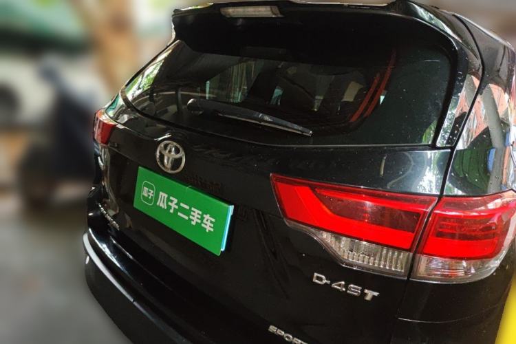 Used Toyota Highlander 2018 2.0T Four-Wheel Drive Luxury Version 7 Seats China VI Standard Rear