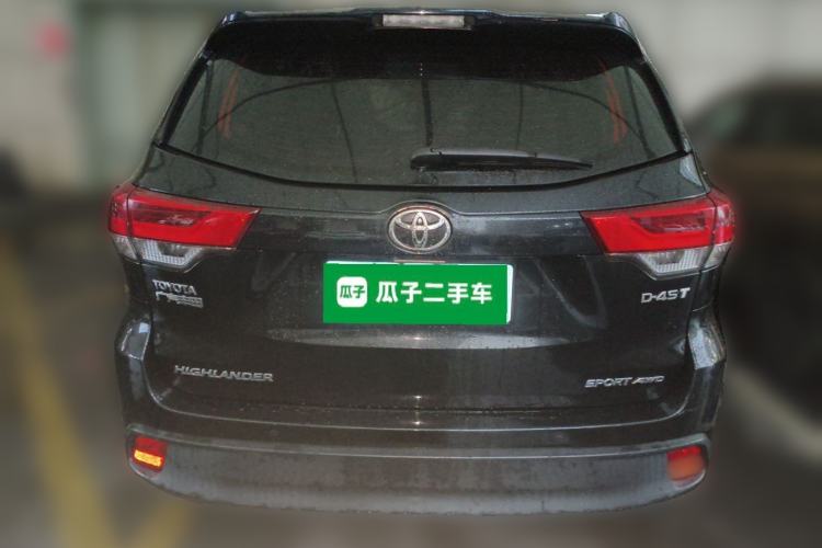 Used Toyota Highlander 2018 2.0T Four-Wheel Drive Luxury Edition 7 Seats China V Emission Standard Rear